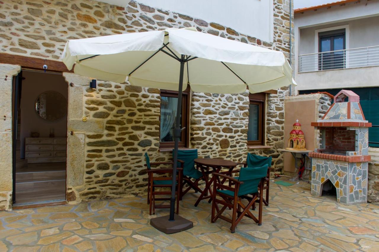 To Petrino Holidays House Metagkitsi Exterior photo